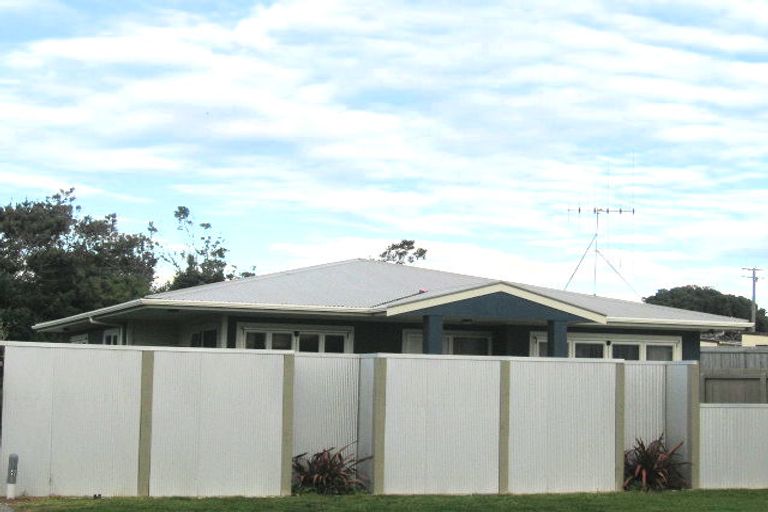 Photo of property in 30 Moana Street, Otaki Beach, Otaki, 5512