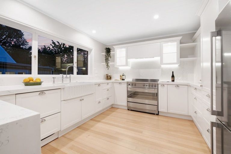 Photo of property in 10/4 Seddon Street, Naenae, Lower Hutt, 5011