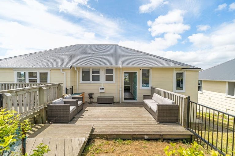 Photo of property in 6 Piko Street, Titahi Bay, Porirua, 5022