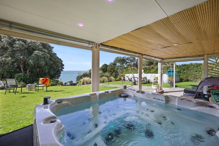 Photo of property in 49 Torkar Road, Clarks Beach, 2122