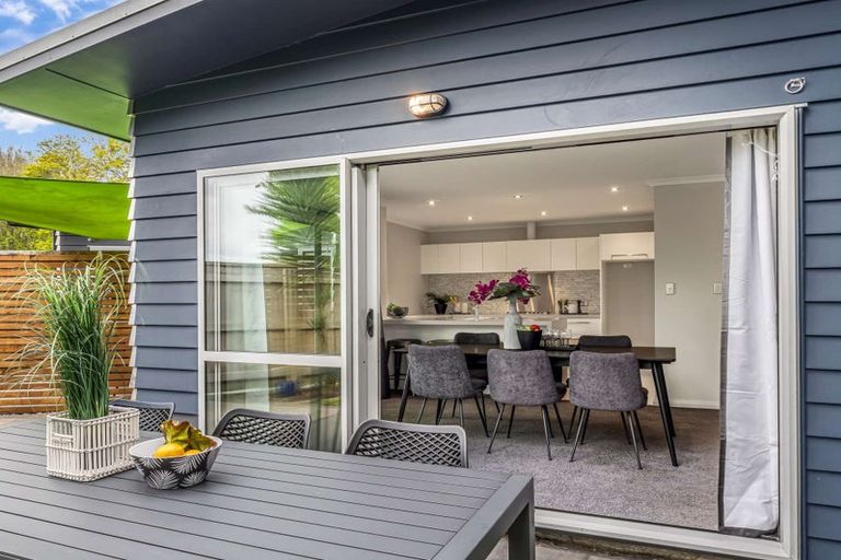 Photo of property in 14a Duna Place, Takaro, Palmerston North, 4412