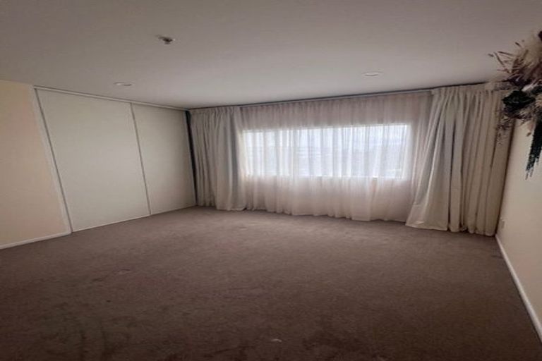 Photo of property in Ellerslie Court, 2/3c Harrison Road, Mount Wellington, Auckland, 1060