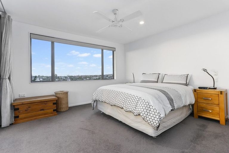 Photo of property in 6 Tuangi Street, Long Bay, Auckland, 0630