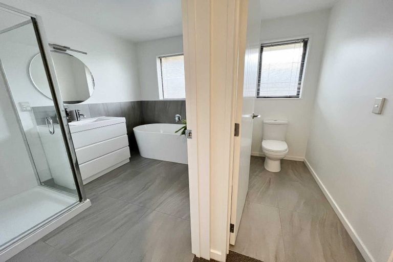 Photo of property in 2/1132 West Coast Road, West Melton, Christchurch, 7676