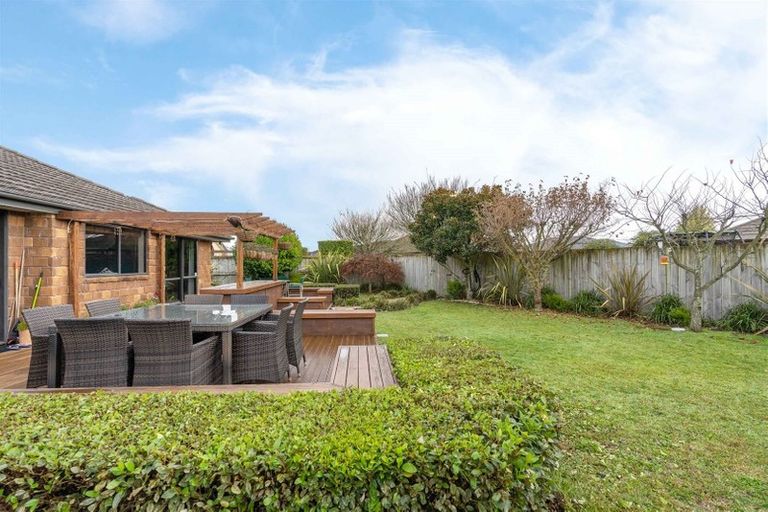 Photo of property in 18 Innswood Place, Rototuna North, Hamilton, 3210