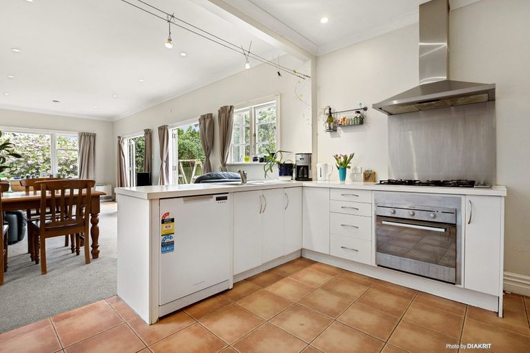 Photo of property in 16 Lonsdale Crescent, Rongotai, Wellington, 6022