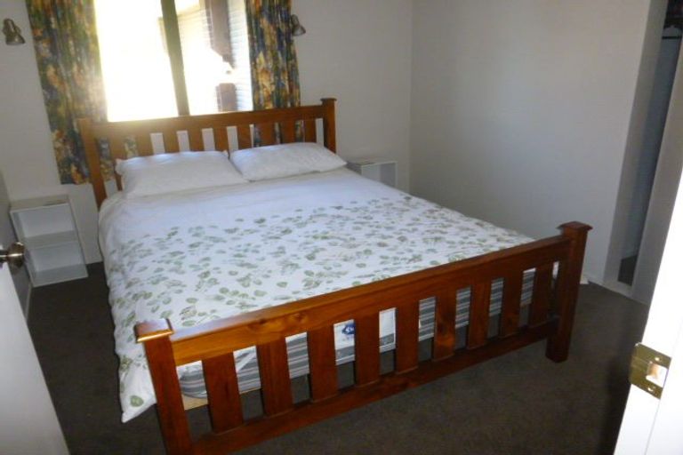 Photo of property in 144 Beacon Point Road, Wanaka, 9305