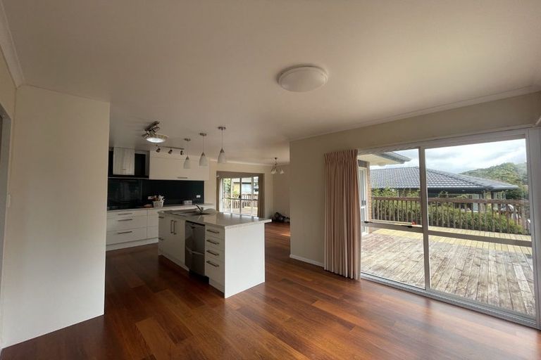 Photo of property in 16 Amherst Place, Albany, Auckland, 0632