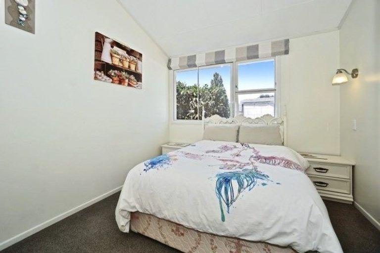 Photo of property in 5 Mountbatten Place, Te Puke, 3119