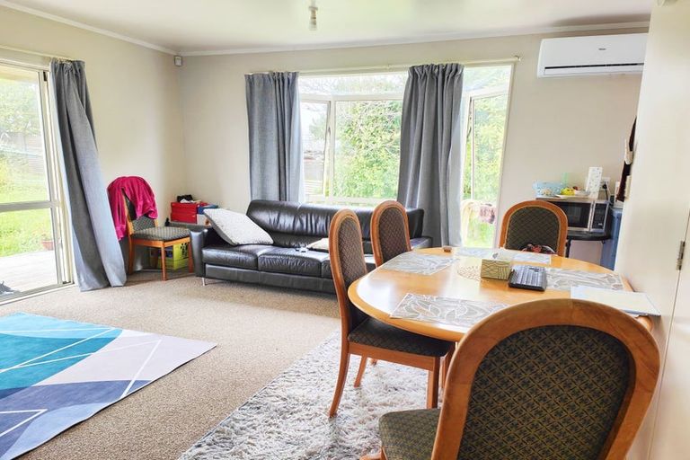 Photo of property in 15 Universal Drive, Henderson, Auckland, 0610