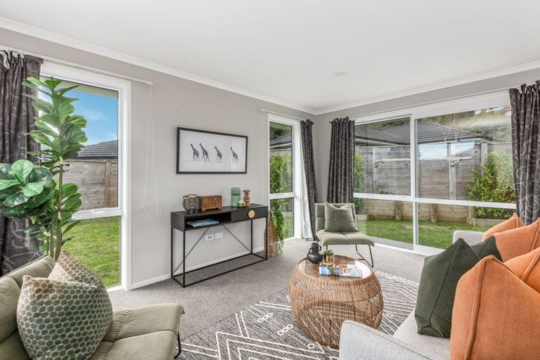 Photo of property in 33 Tradewinds Drive, Whitby, Porirua, 5024
