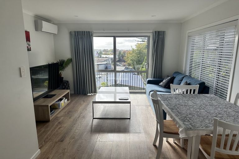 Photo of property in 17/19 Ruakiwi Road, Hamilton Lake, Hamilton, 3204