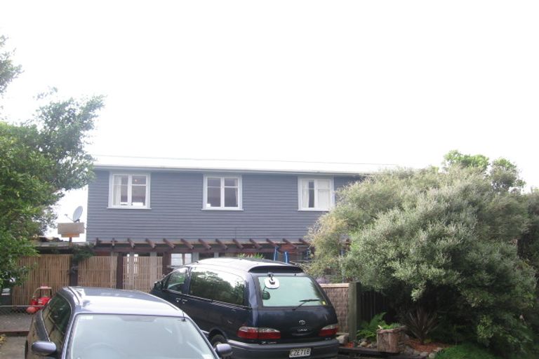 Photo of property in 2 Birch Street, Johnsonville, Wellington, 6037