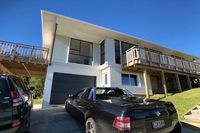 Photo of property in 213a Golf Road, Titirangi, Auckland, 0604