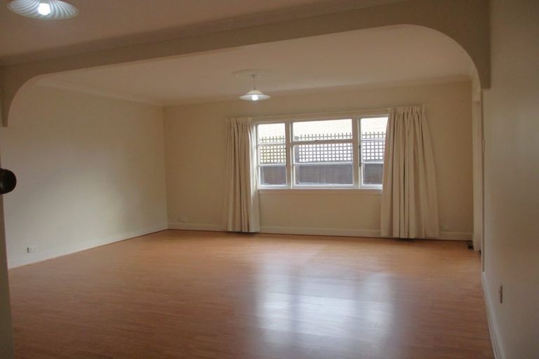 Photo of property in 2/15 Memorial Avenue, Ilam, Christchurch, 8053