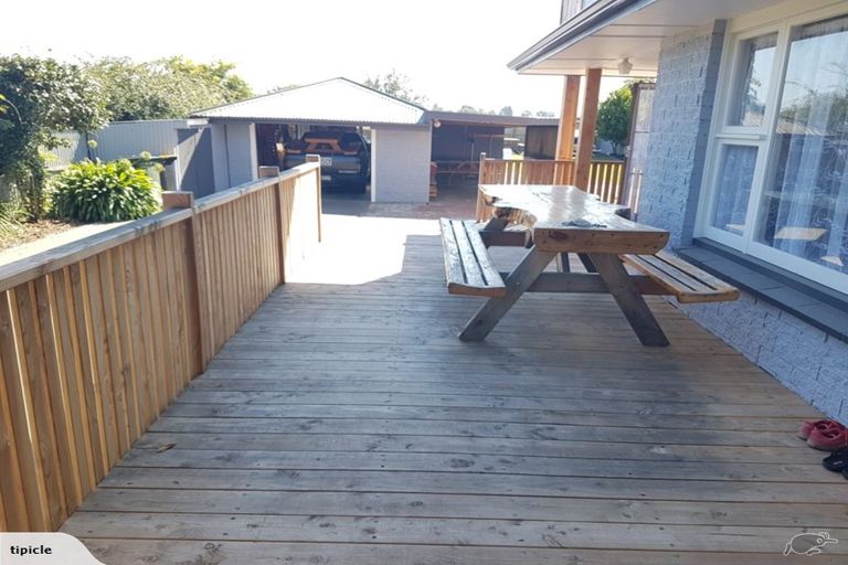 Photo of property in 122 Kippenberger Avenue, Rangiora, 7400