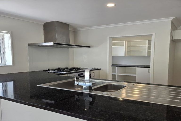 Photo of property in 11 Stockport Grove, Churton Park, Wellington, 6037