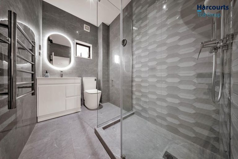 Photo of property in 6a Leven Lane, Totara Heights, Auckland, 2105