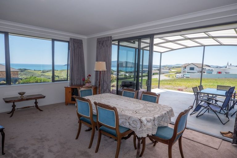 Photo of property in 31 Eagles Way, Cable Bay, 0420