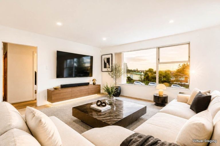 Photo of property in 9 Grimshaw Place, Henderson, Auckland, 0612