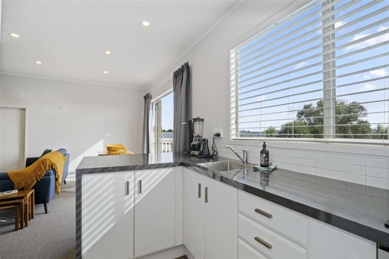 Photo of property in 6/174 Birkdale Road, Birkdale, Auckland, 0626