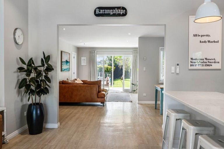 Photo of property in 25 Stevenson Road, Clarks Beach, 2122