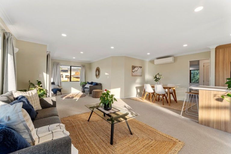 Photo of property in 1 Sutherland Avenue, Mount Maunganui, 3116