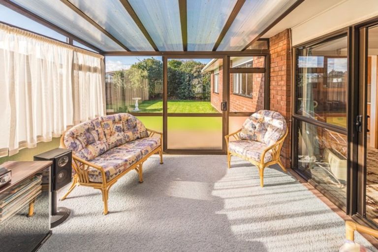 Photo of property in 3 Warwick Place, Springvale, Whanganui, 4501