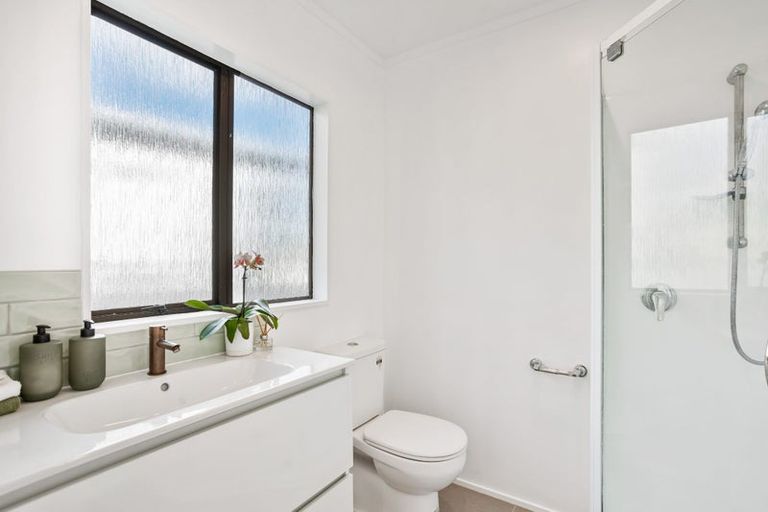 Photo of property in 2a Gazelle Avenue, Beach Haven, Auckland, 0626