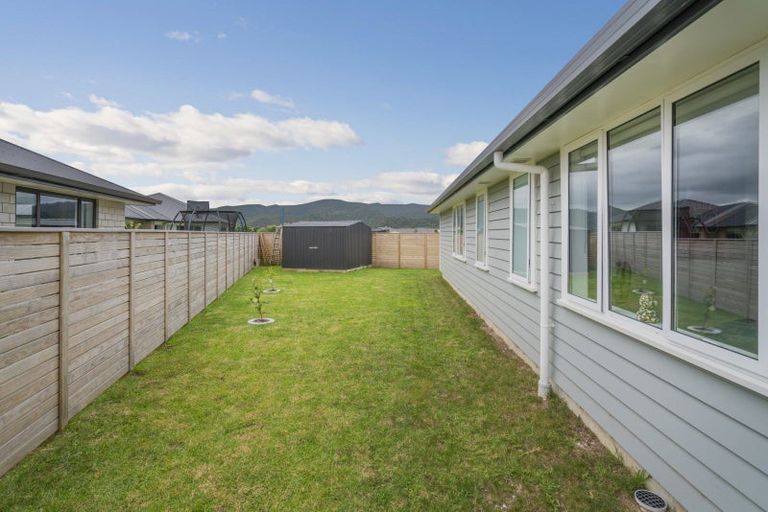 Photo of property in 7 Ronomor Place, Whitianga, 3510