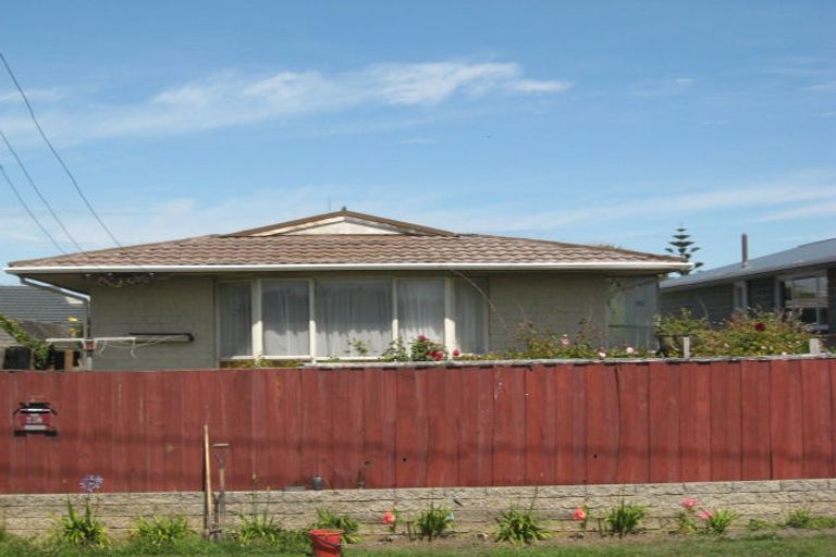 Photo of property in 2/537 Marine Parade, South New Brighton, Christchurch, 8062