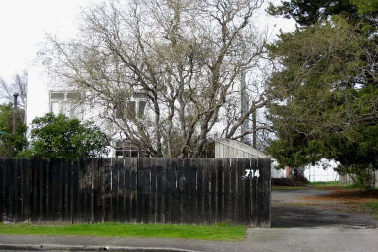 Photo of property in 714-716 Charles Street, Raureka, Hastings, 4120