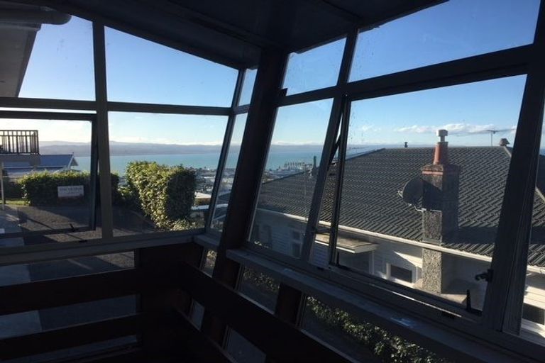 Photo of property in 29 Goldsmith Road, Hospital Hill, Napier, 4110