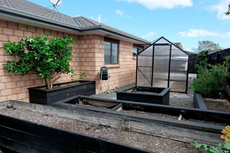 Photo of property in 6 Trusham Court, Paraparaumu, 5032