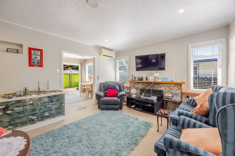 Photo of property in 74 Clarence Cox Crescent, Pirimai, Napier, 4112