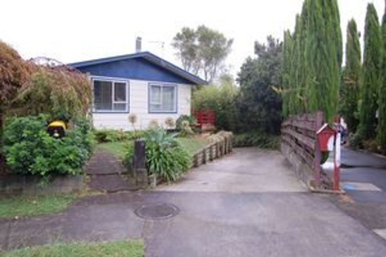 Photo of property in 5 Ngarue Place, Waitara, 4320