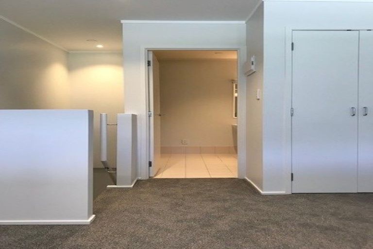 Photo of property in 10b/30 Westward Ho, Glen Eden, Auckland, 0602