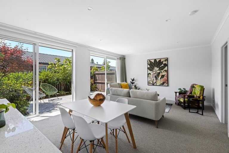 Photo of property in 28a Elizabeth Street, Orewa, 0931