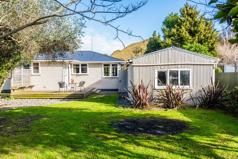 Photo of property in 20 Hooper Street, Tamarau, Gisborne, 4010