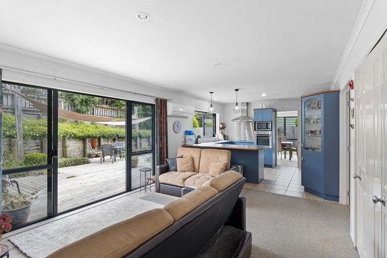 Photo of property in 16 Dorchester Place, Nawton, Hamilton, 3200