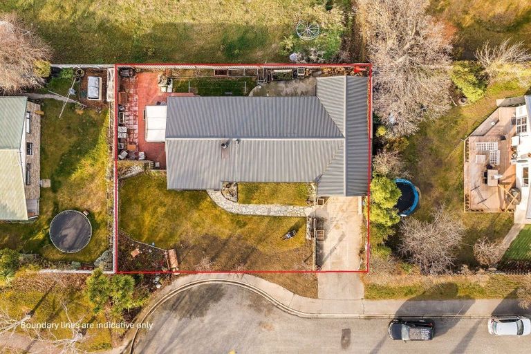 Photo of property in 2 Bruce Street, Cromwell, 9310