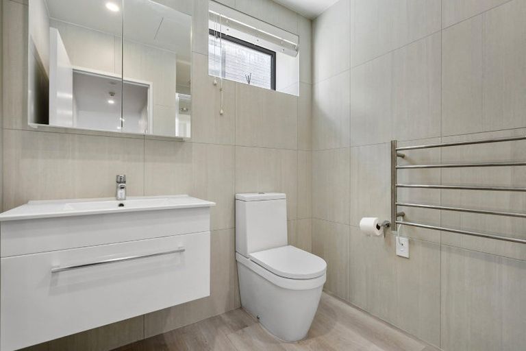 Photo of property in 101/25 Potter Avenue, Northcote, Auckland, 0627