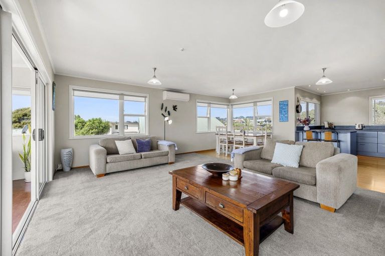 Photo of property in 19 Taipari Avenue, Raglan, 3225