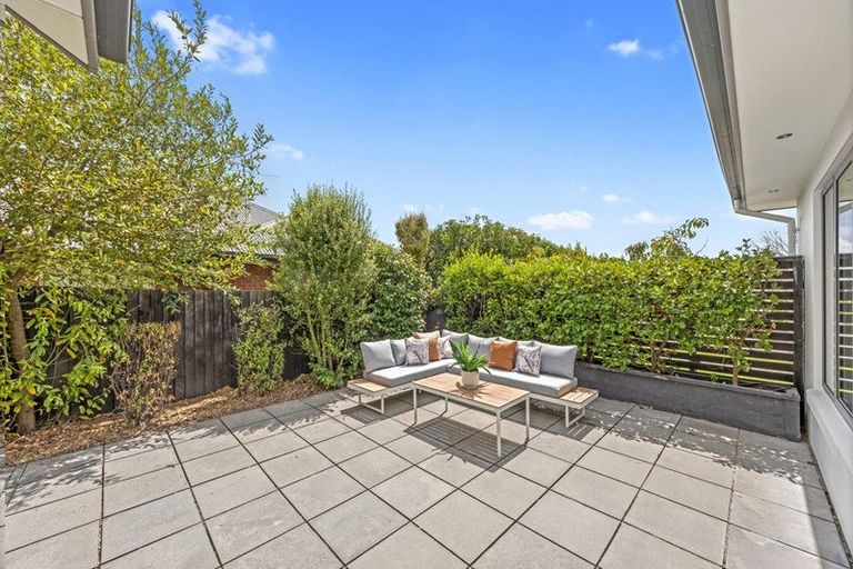 Photo of property in 25 Mokihi Gardens, Hillmorton, Christchurch, 8024