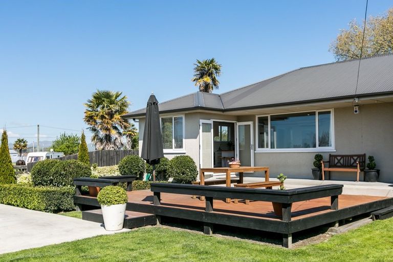 Photo of property in 54 Saint Georges Road, Karamu, Hastings, 4172