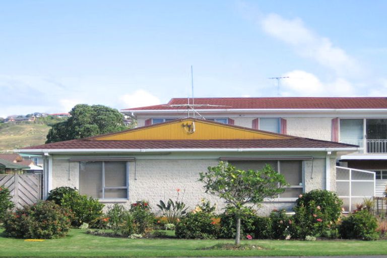 Photo of property in 1/486 Hibiscus Coast Highway, Orewa, 0931