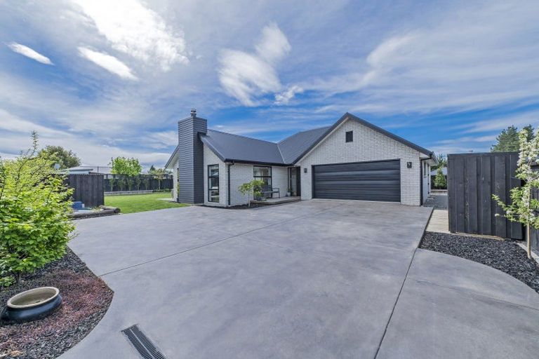 Photo of property in 17 Newbrook Terrace, Darfield, 7510