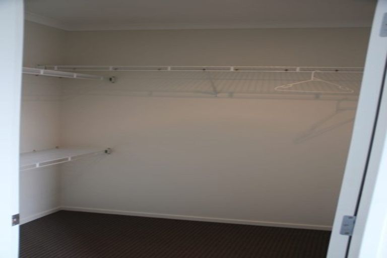 Photo of property in 20 Havana Rise, Grenada Village, Wellington, 6037