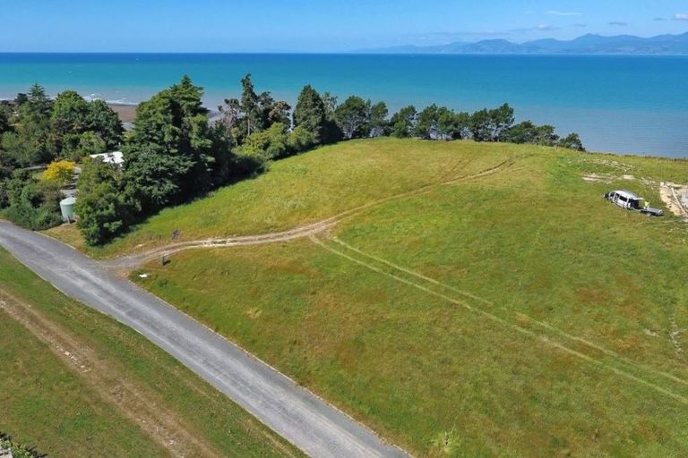 Photo of property in 7 Aporo Road, Ruby Bay, Mapua, 7173