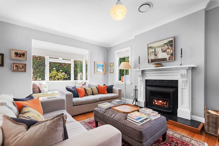 Photo of property in 43 Colombo Street, Cashmere, Christchurch, 8022